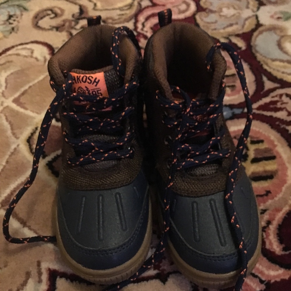 Oshkosh boots.
